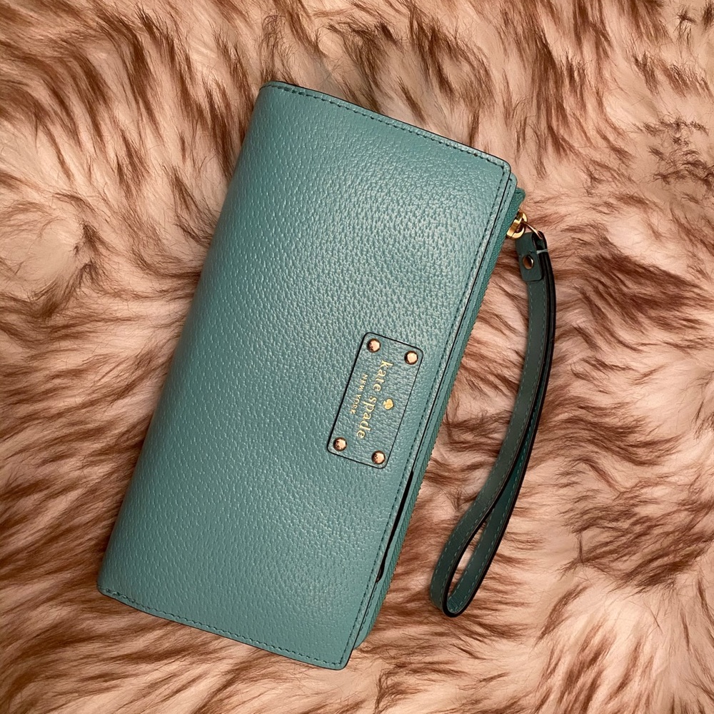 Kate Spade Fiji Green Wristlet